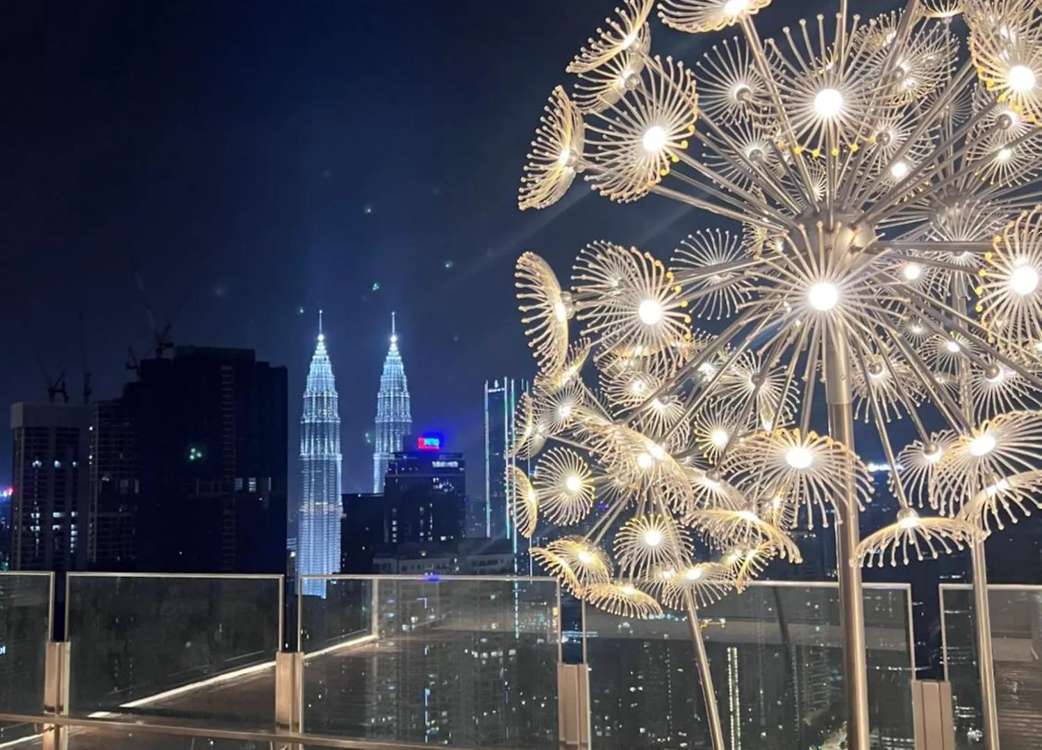 Agile Sky Home Near Pavilion Mall & Trx View Including Swimming Pool Kuala Lumpur 0*,