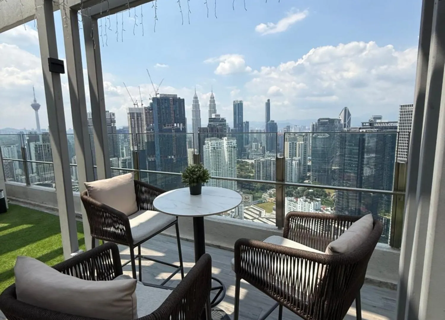 Agile Sky Home Near Pavilion Mall & Trx View Including Swimming Pool Kuala Lumpur Apartment
