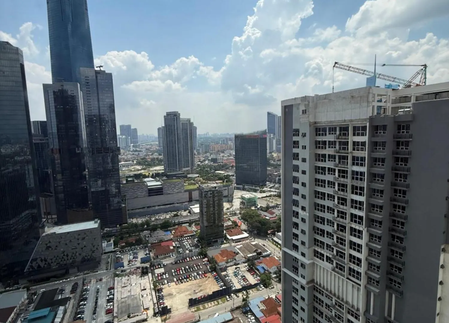 Agile Sky Home Near Pavilion Mall & Trx View Including Swimming Pool Kuala Lumpur Malaysia