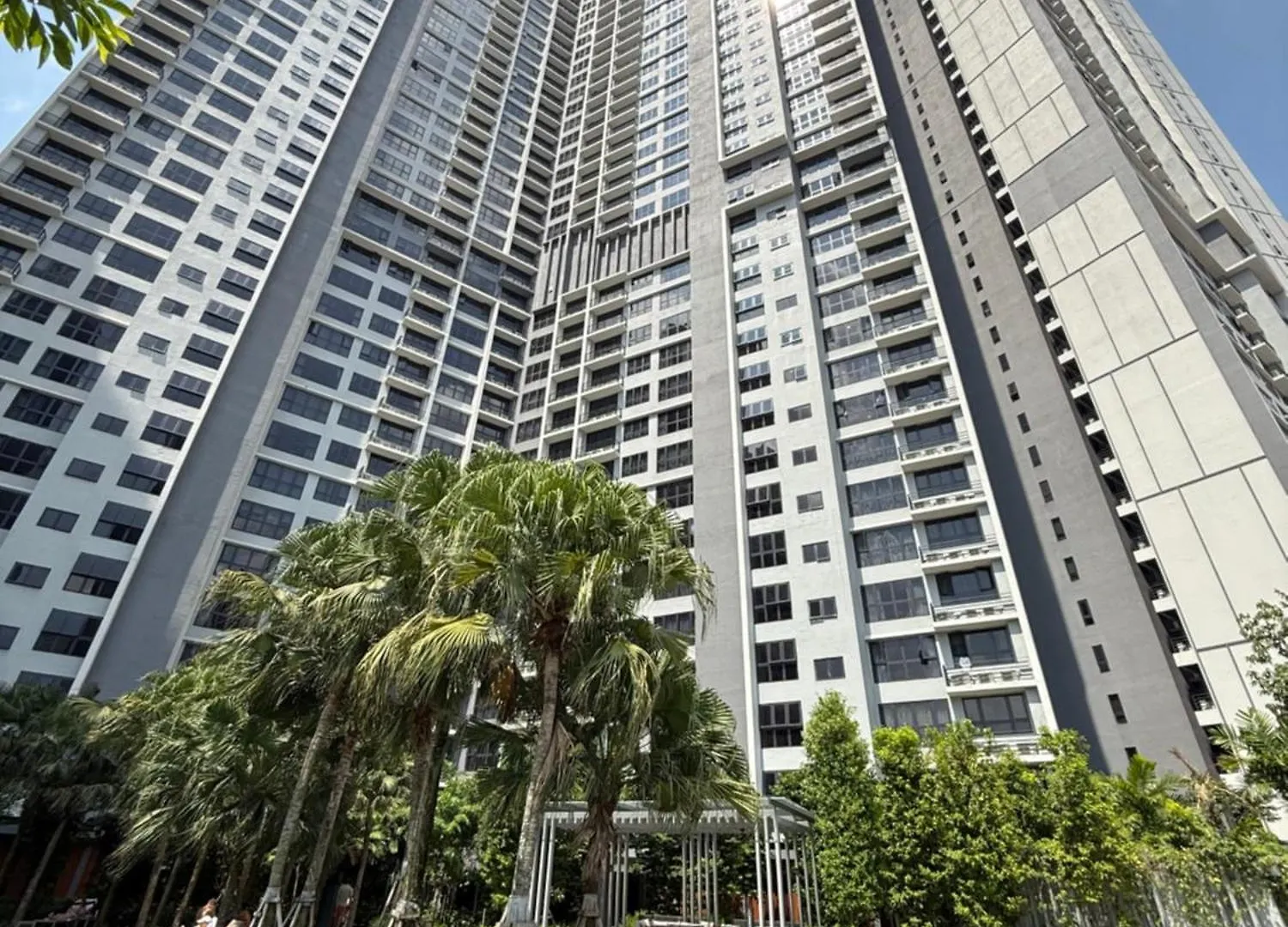 Agile Sky Home Near Pavilion Mall & Trx View Including Swimming Pool Kuala Lumpur